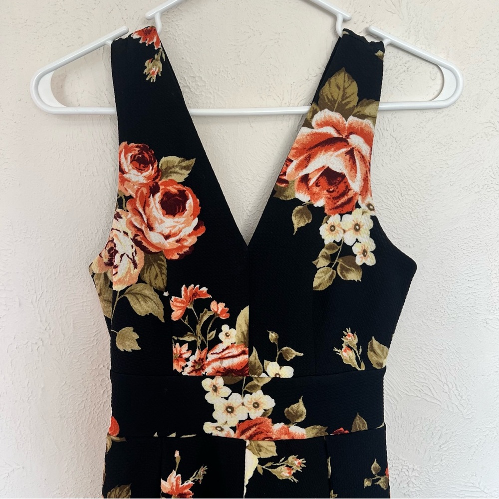 Haute Monde Black Floral Backless Dress